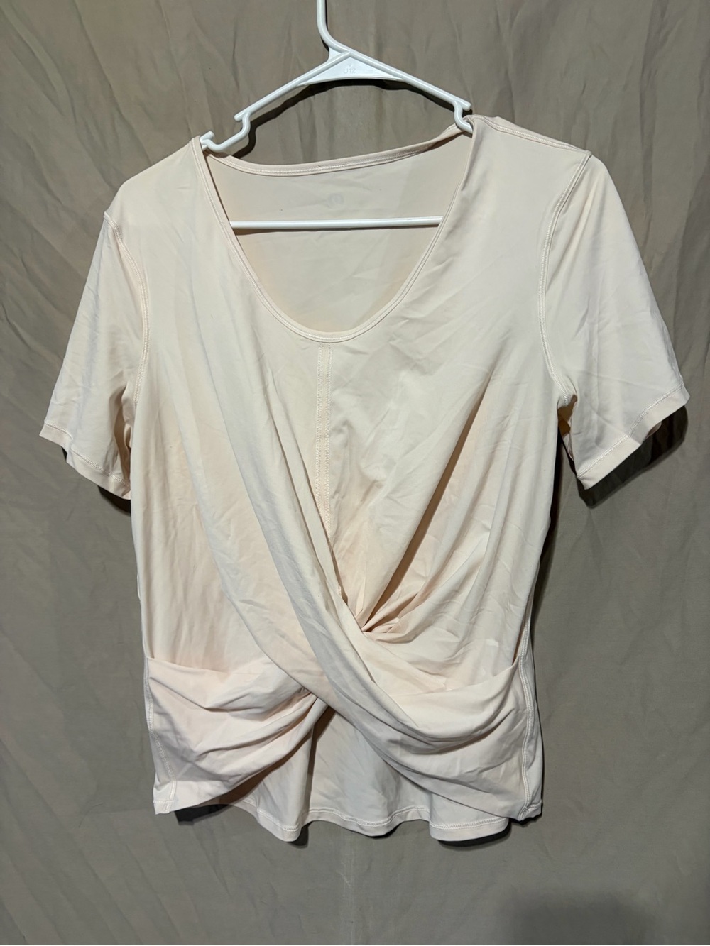 Lululemon T-shirt